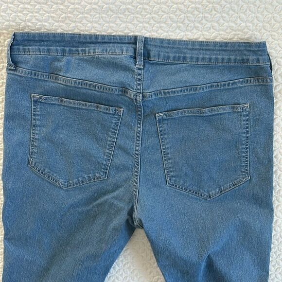 &Denim Women’s Jeans Factory Faded Stretch High Waisted Size 16 Plus - Picture 6 of 10